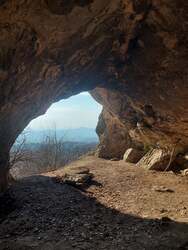 legény barlang Kesztölc mellett  pilisben