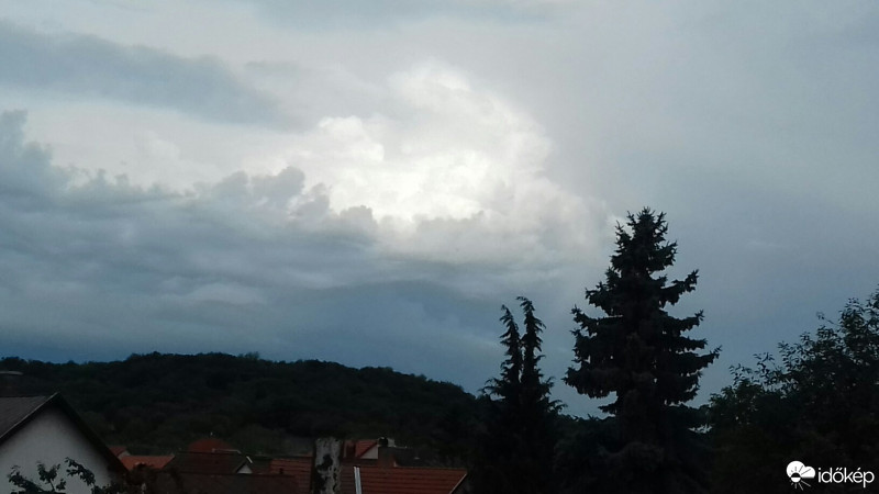 Észlelési fényképek