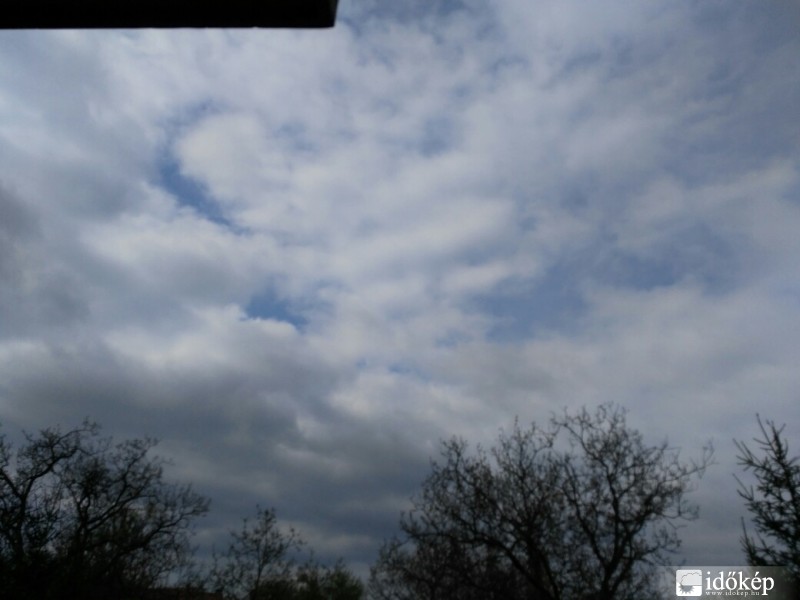 Észlelési fényképek