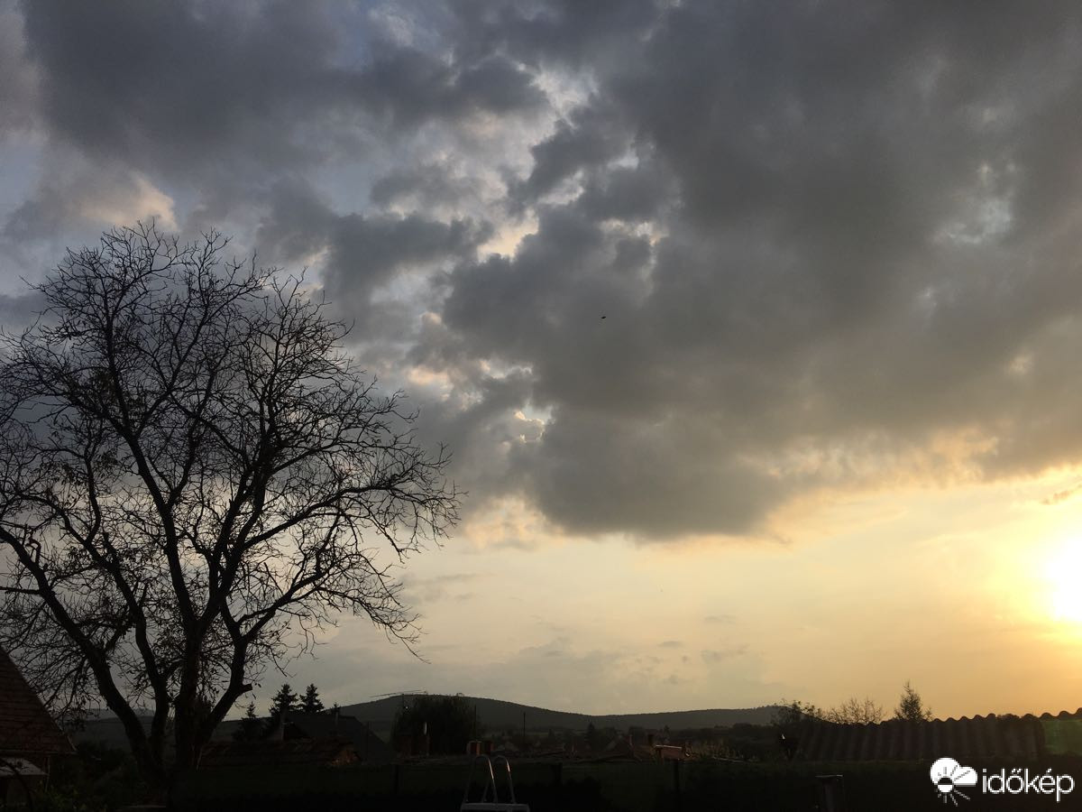 Észlelési fényképek