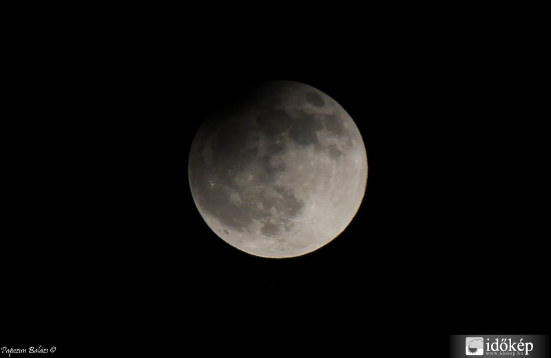 Részleges holdfogyatkozás