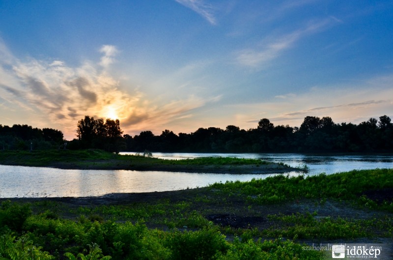 Napkelte HDR, színek varázsa