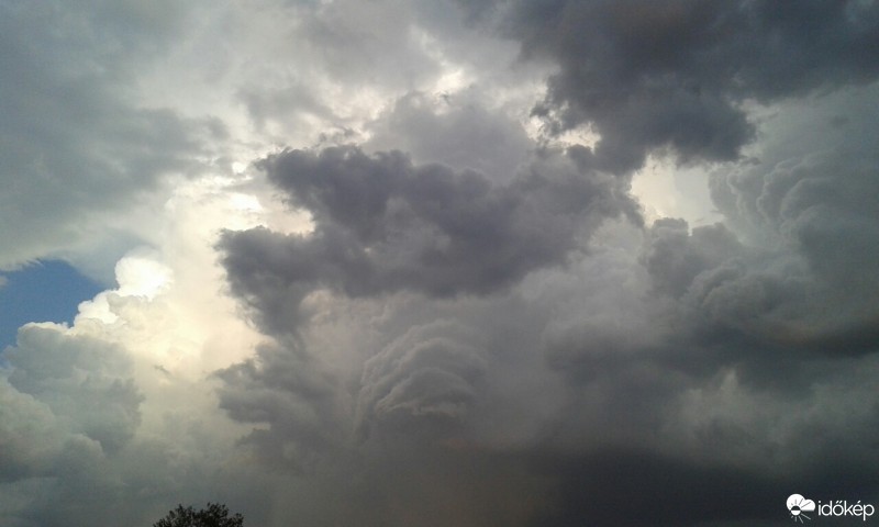 Észlelési fényképek