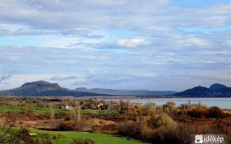 gyönyörű kilátás volt a tanúhegyekre