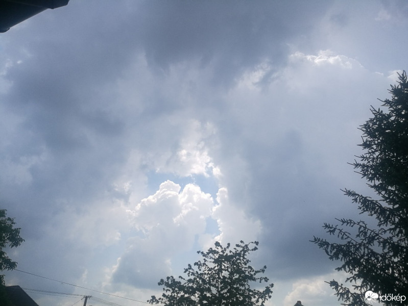 Észlelési fényképek