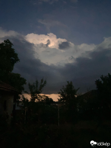 Észlelési fényképek