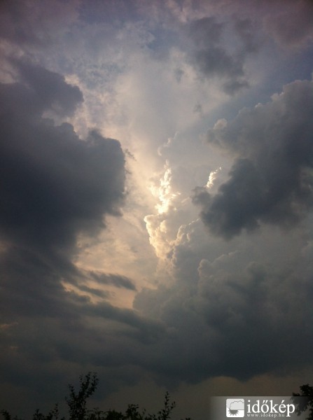 Észlelési fényképek