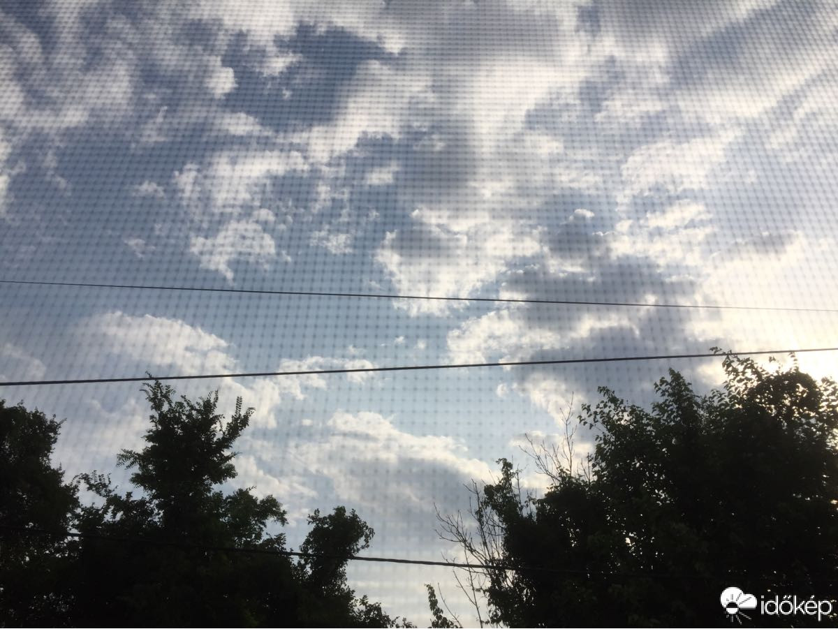 Észlelési fényképek