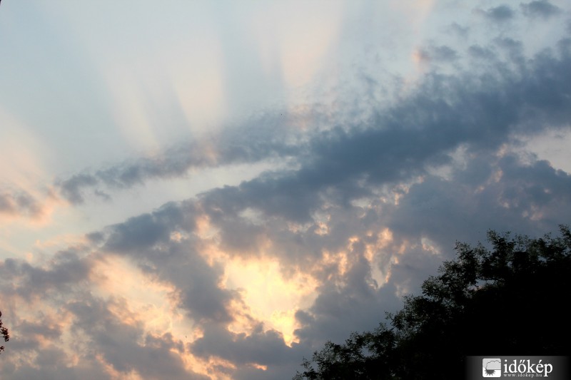 Észlelési fényképek