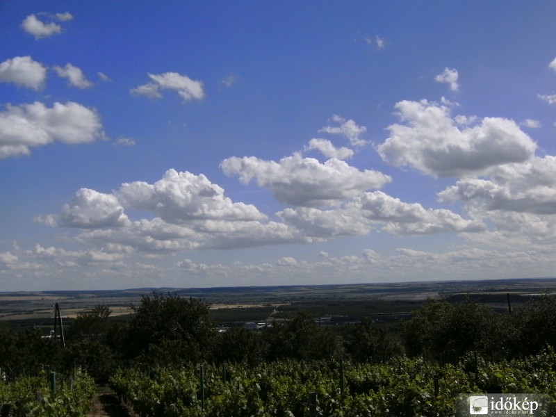 A mai égkép a Baglyasból.