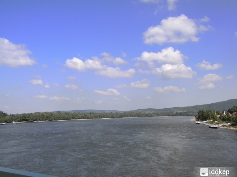 A Duna az Esztergomi hídról