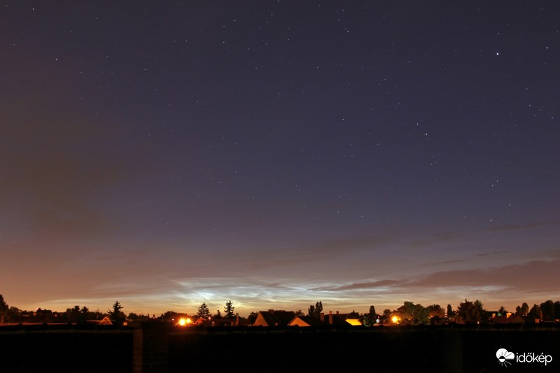 Ismét NLC a hajnali égen.