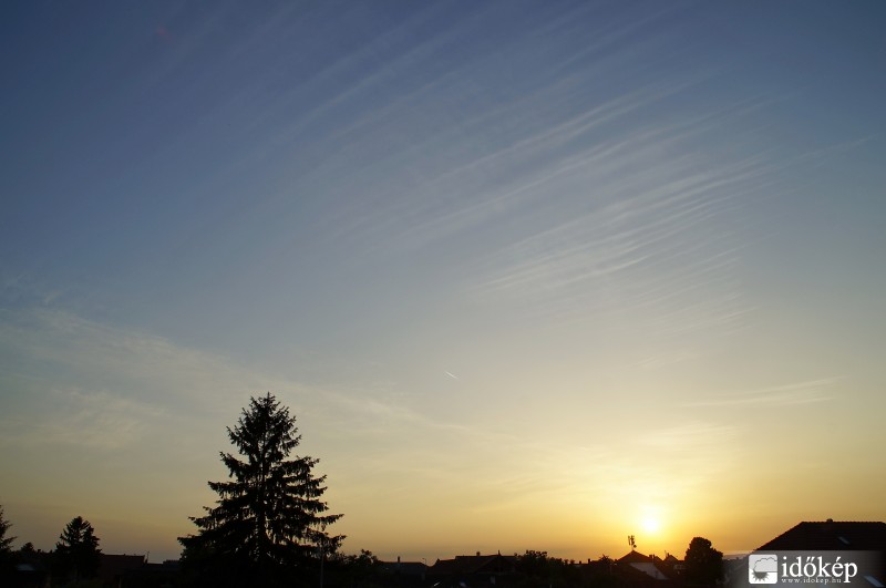 Vihar előtti csend.