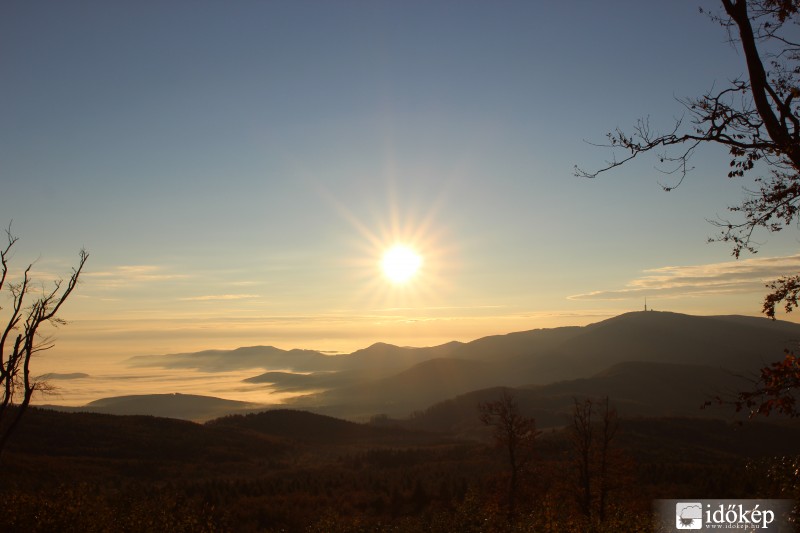 Napkelte a Mátrában