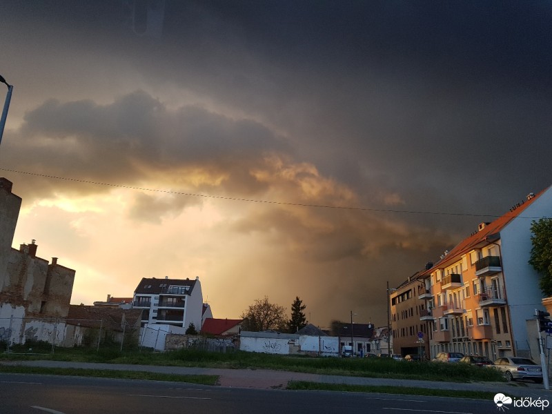 Észlelési fényképek