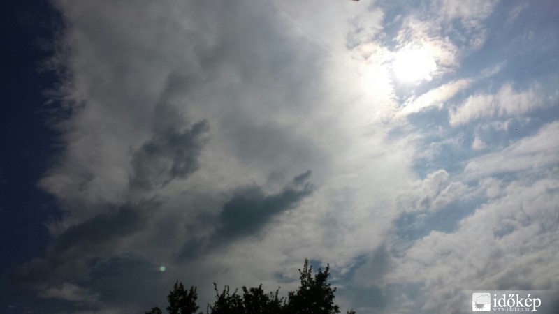 Észlelési fényképek