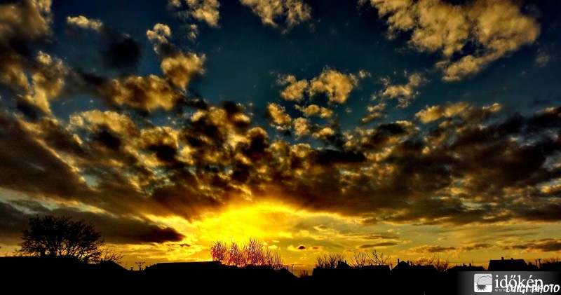 ...tűzes naplemente!