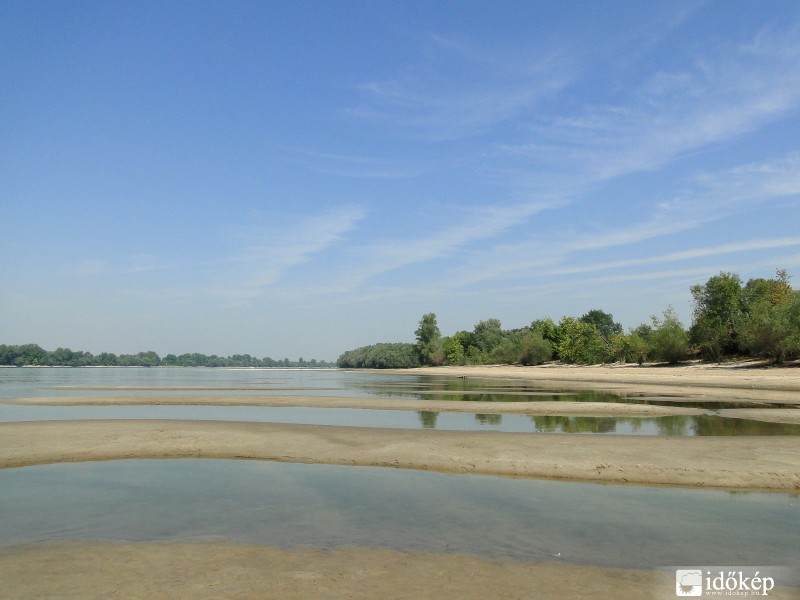 Kalocsa, Meszesi Dunaparton rendkívül alacsony a vízállás még mindíg!