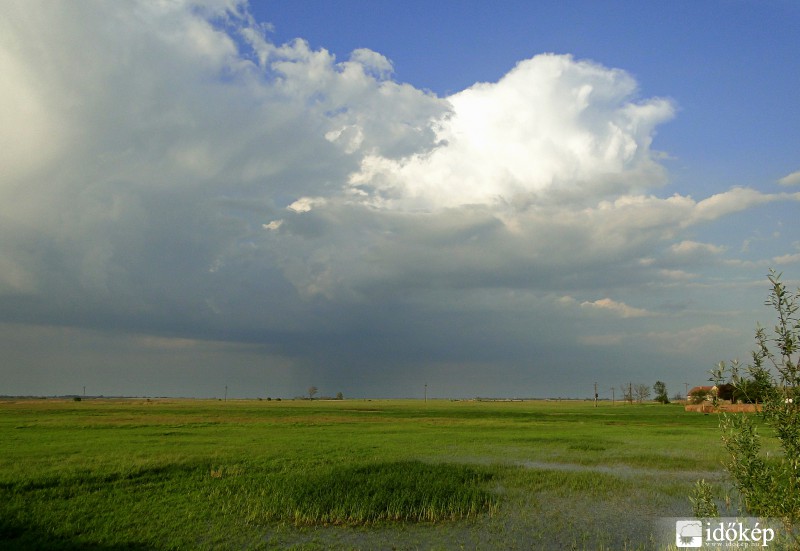 Bátya, 2015.05.09.  18:47