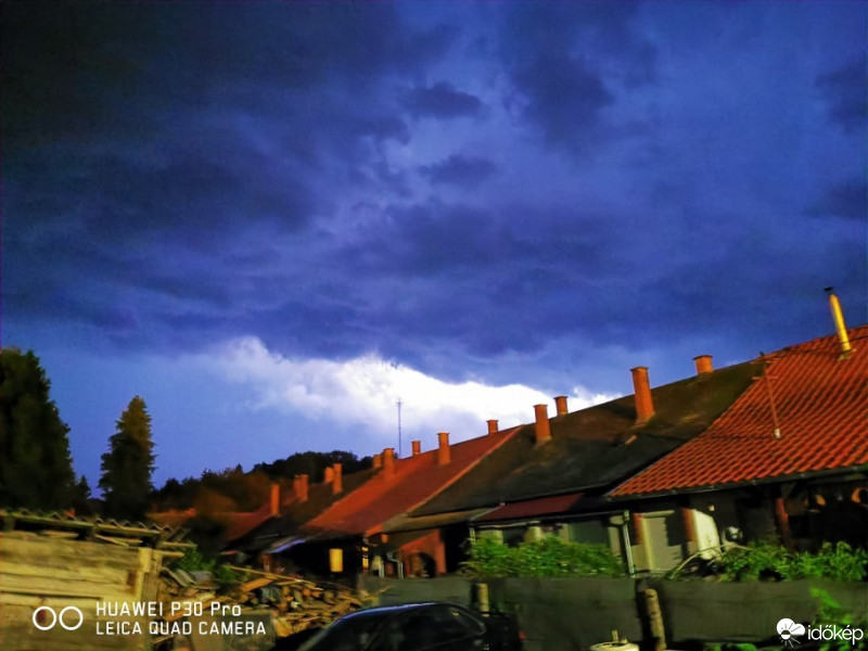 Észlelési fényképek