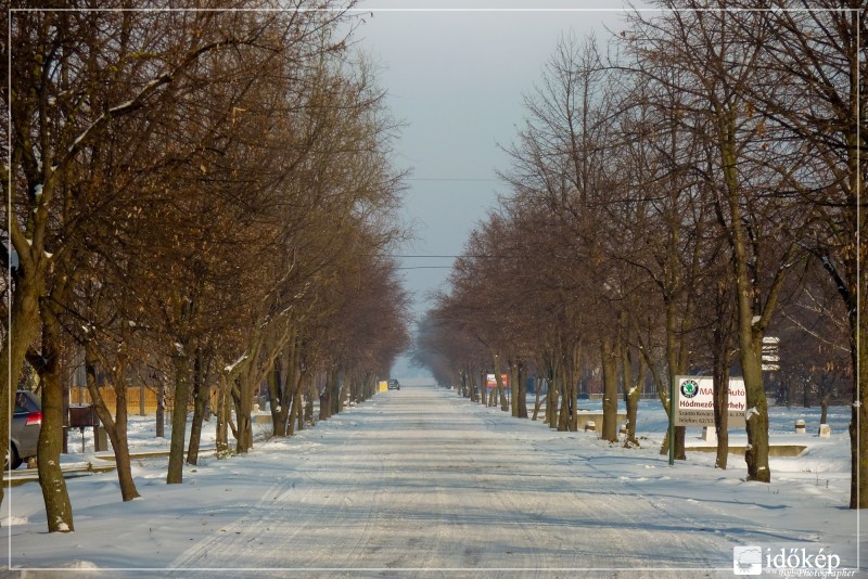 Kardoskút főutcája