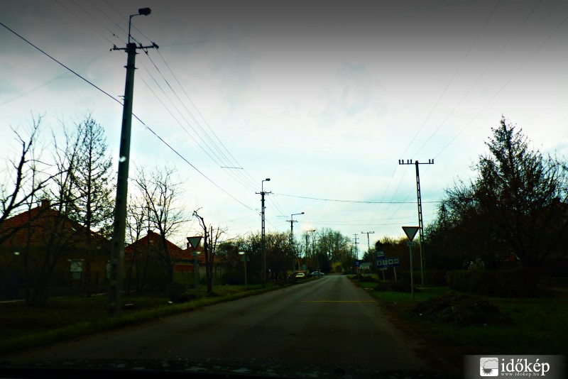 Mezőhegyes vasárnap este