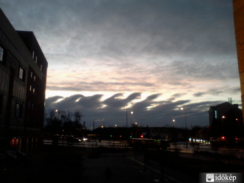 felhők KÖKI terminálról