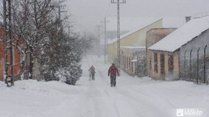 Mostanra már biciklivel sem ajánlatos közlekedni.