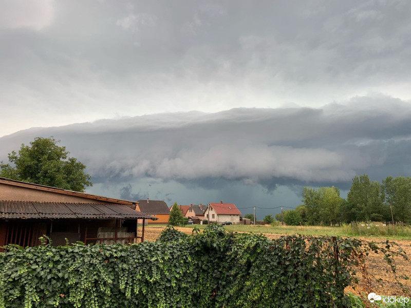 Észlelési fényképek