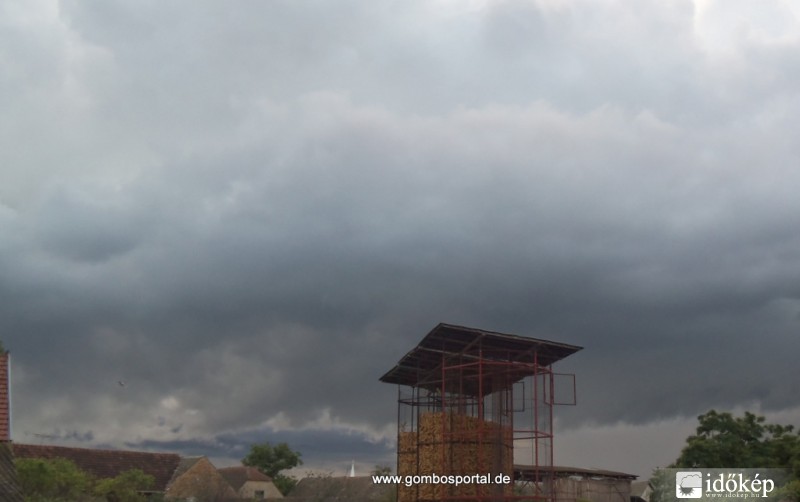 Észlelési fényképek