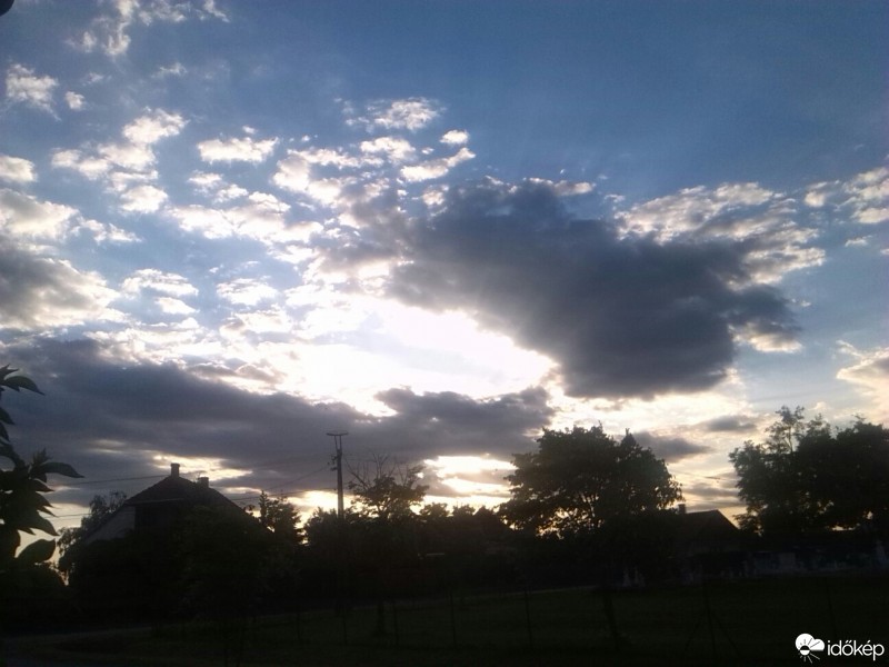 Észlelési fényképek