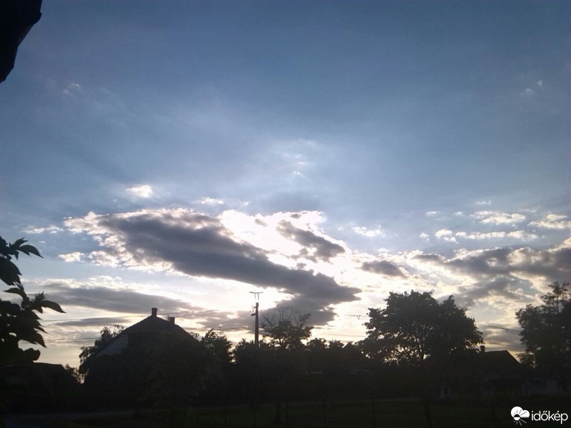 Észlelési fényképek