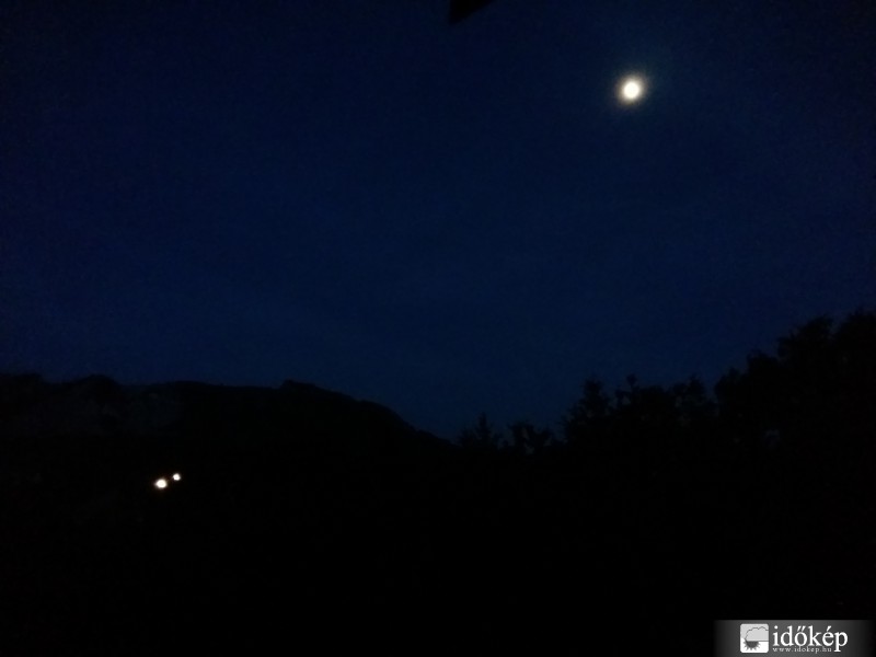 Észlelési fényképek