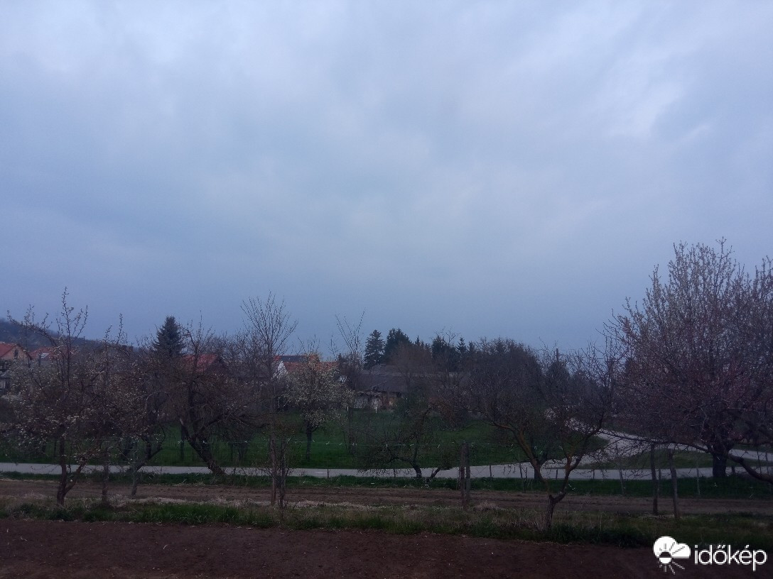 Észlelési fényképek