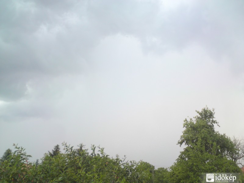 Ez pedig a két zivatar közti rész