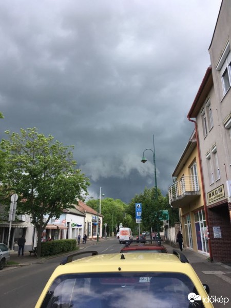 Gyöngyös