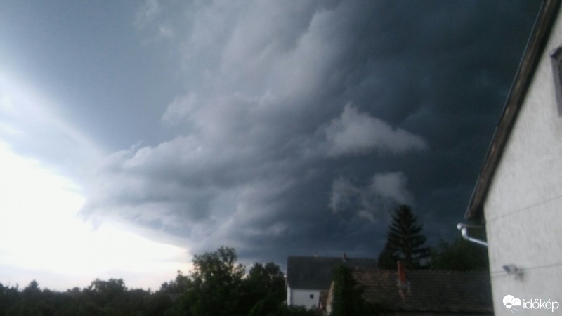 Észlelési fényképek