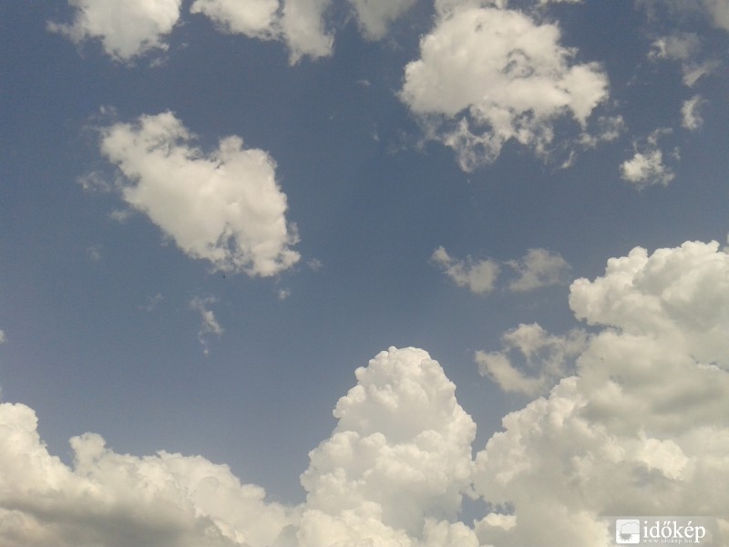 Észlelési fényképek