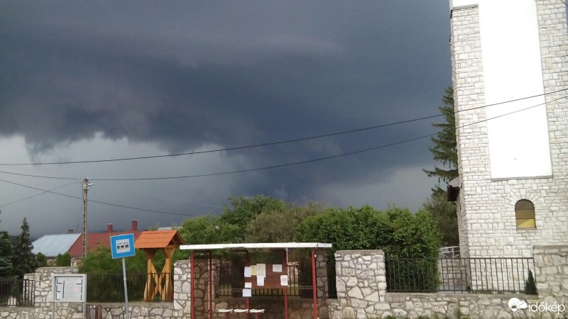 Észlelési fényképek