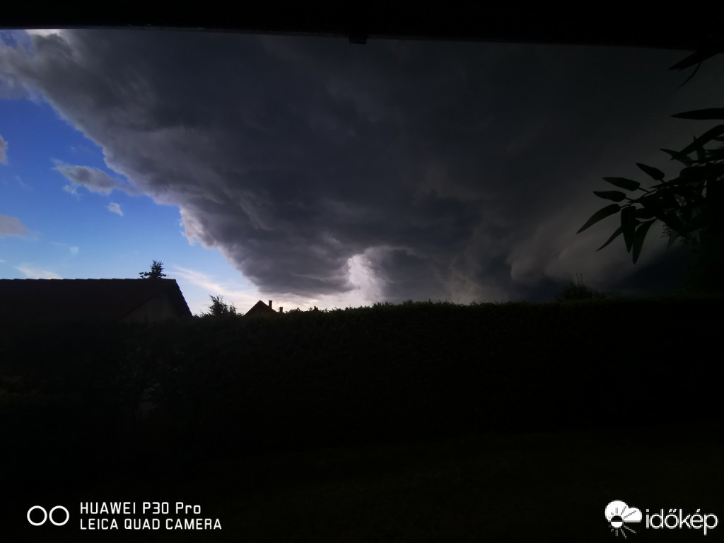 Észlelési fényképek