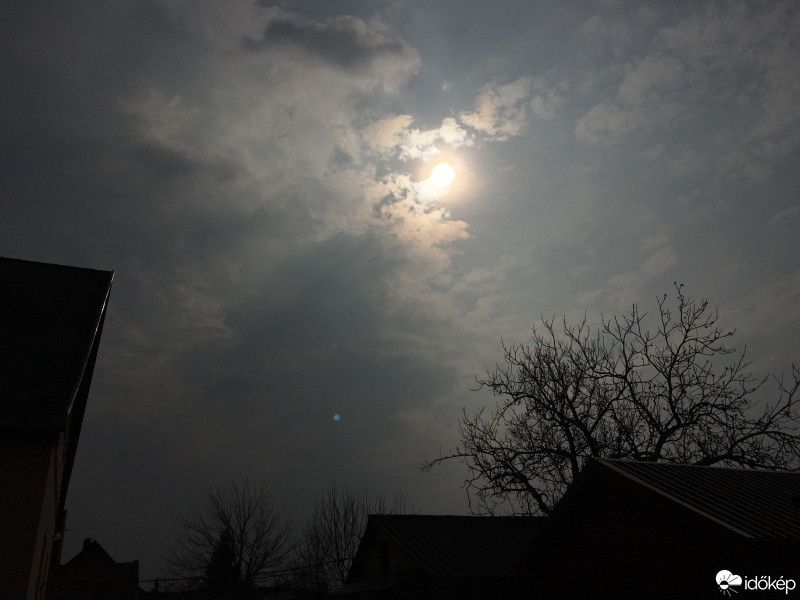 Észlelési fényképek