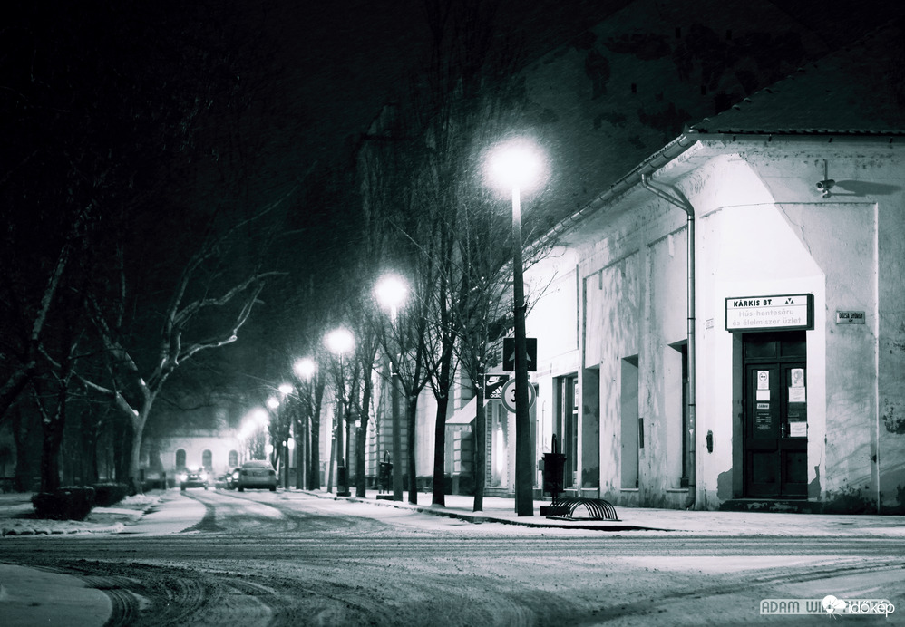 Kossuth Szobor a hóesésben