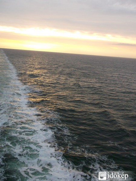 Naplemente az Északi-tengeren 