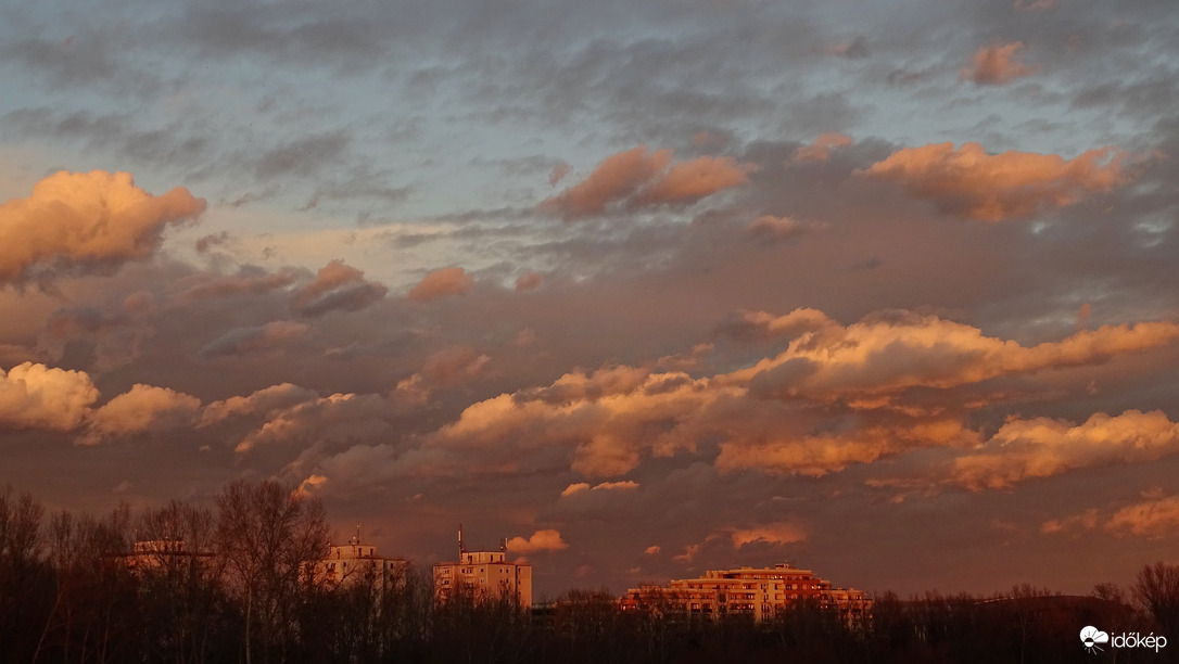 Festői szegedi alkony
