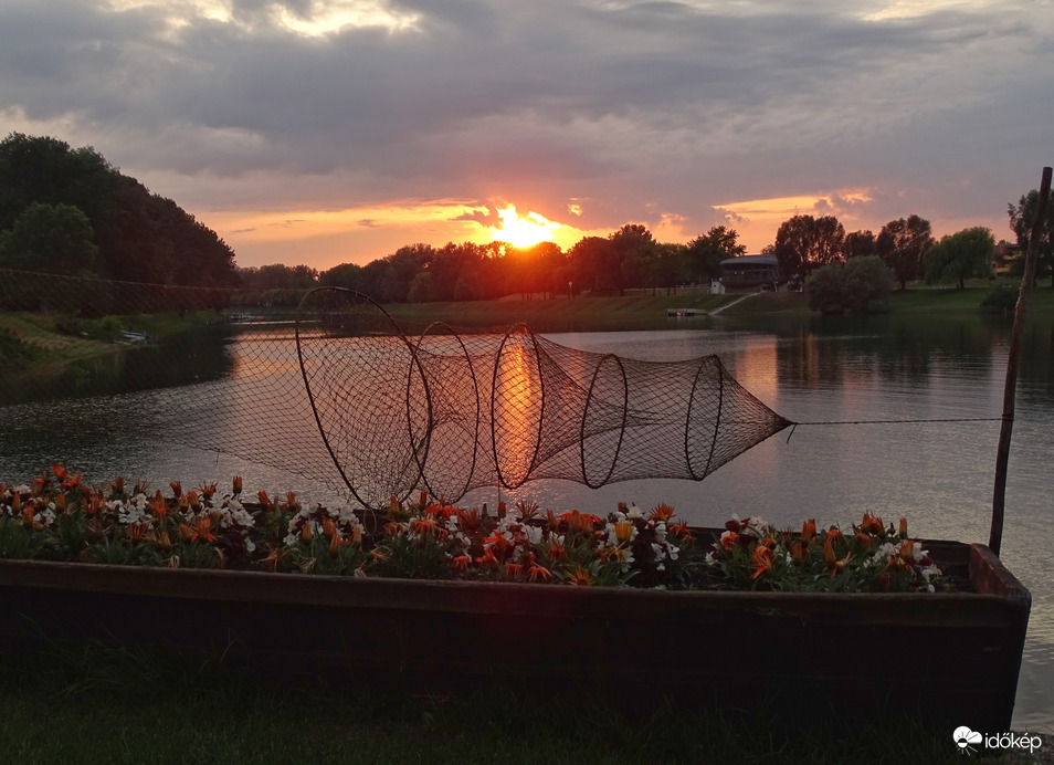 Naplemente a bajai Sugovicán