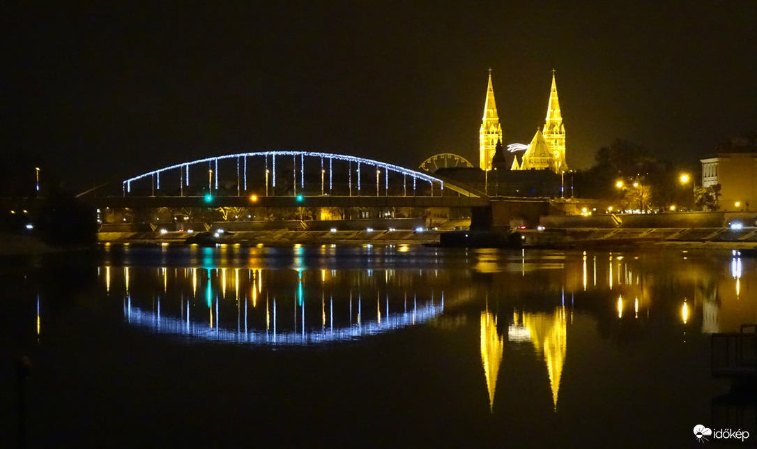 A Belvárosi híd fényei Szegeden... 