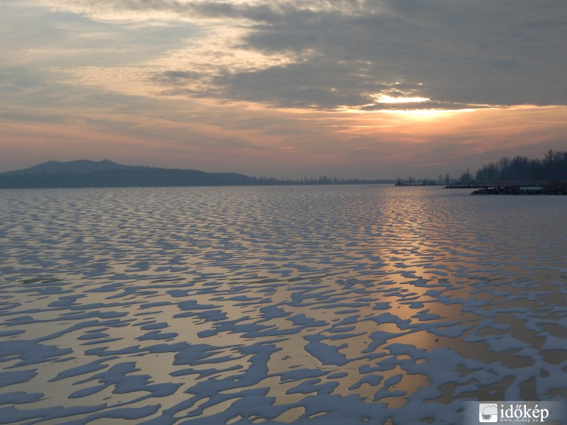 Naplemente a Balatonnál