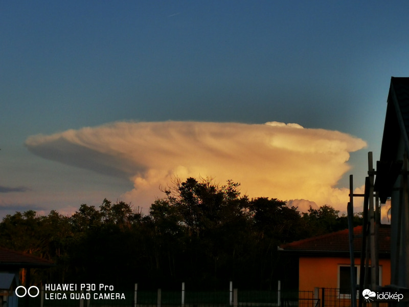 Figyelem! Zivatar alakulhat ki.... 