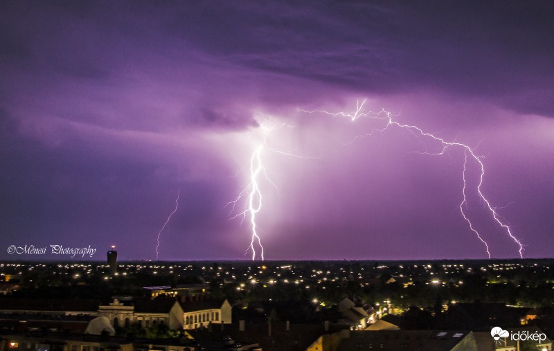 Észlelési fényképek