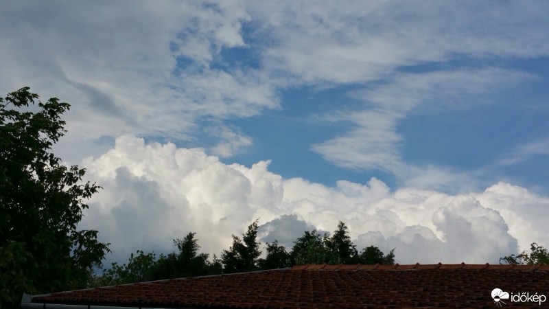 Észlelési fényképek